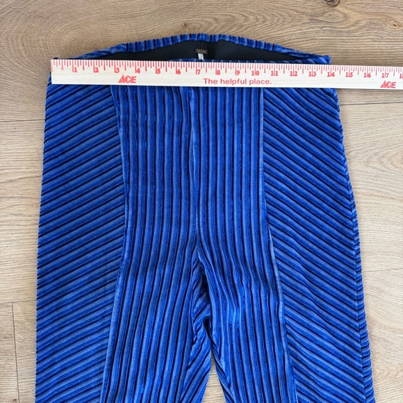Free People Penny Pull-On Velvet Flared Pants Blue Medium Eventide Regular - Picture 5 of 9